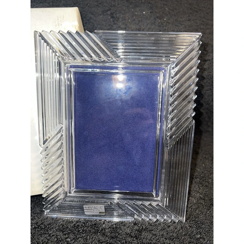 Vintage Mikasa Crystal Pinwheel Picture Frame 6 X 8, Photos 3 X 5